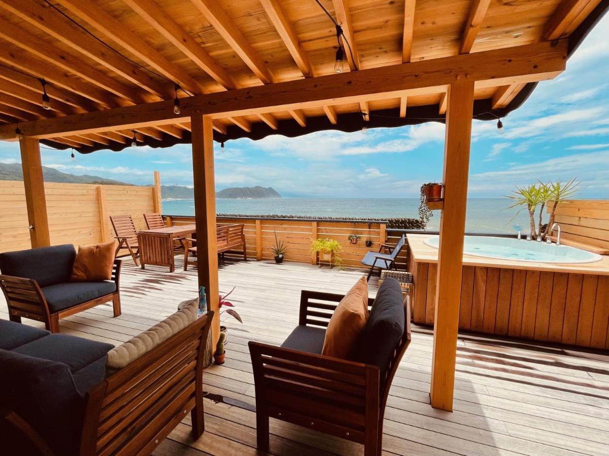 Vila Pacifico Surf House - By The Sea Shishikui Exteriér fotografie