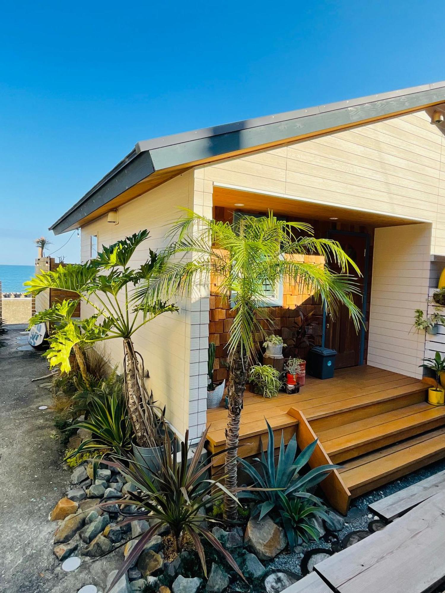 Vila Pacifico Surf House - By The Sea Shishikui Exteriér fotografie